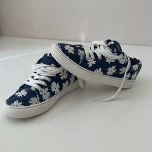 J.Crew Printed Floral Canvas Sneakers Size 6